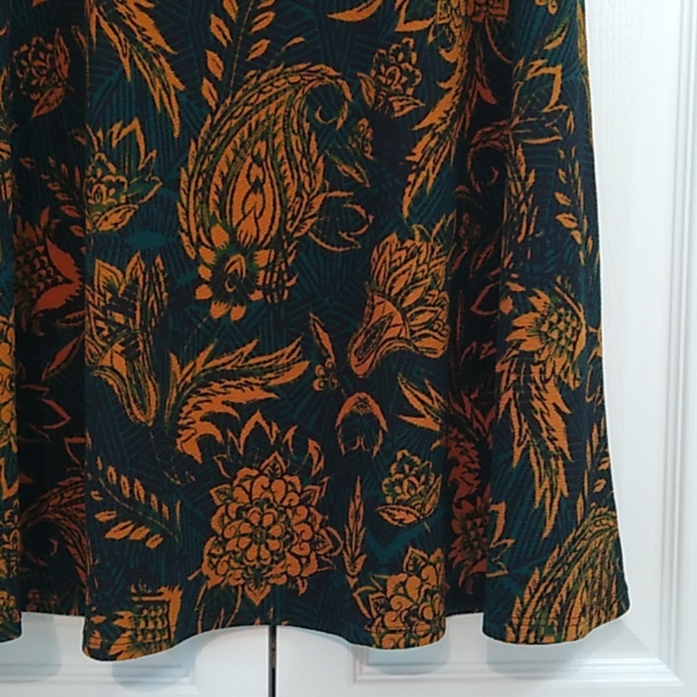 LuLaRoe Cassie Material Skirt Size L in Rust and Dark Green Career Stretch Comfy - Picture 2 of 9